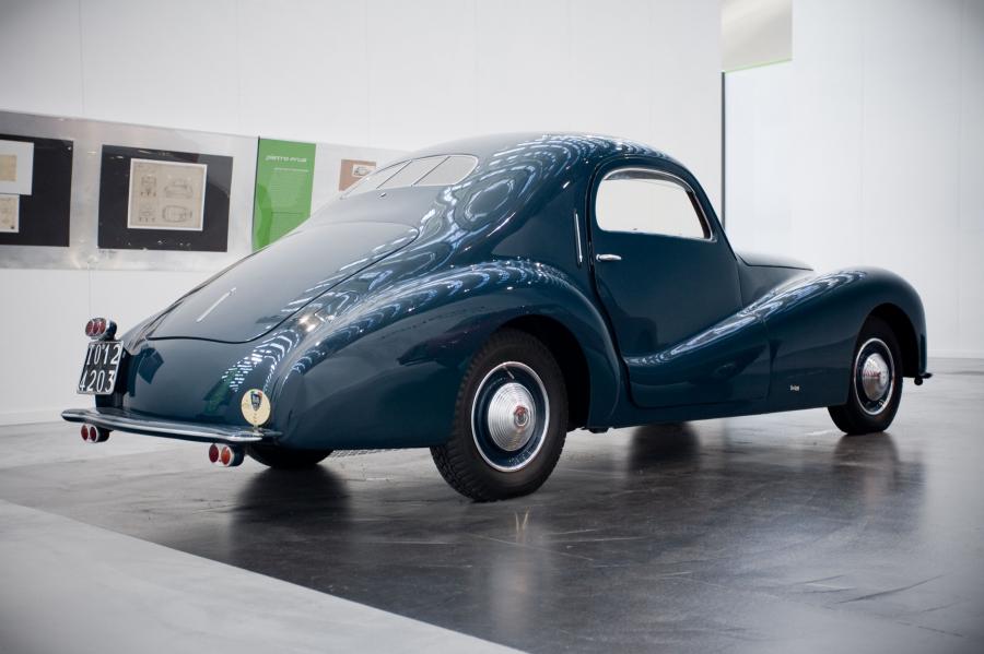  Fiat 1500C Coupe 1945 года  (фото 17 из 25)